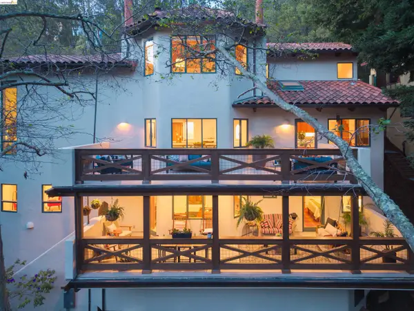 1102 Grand View Drive, Berkeley, CA 94705