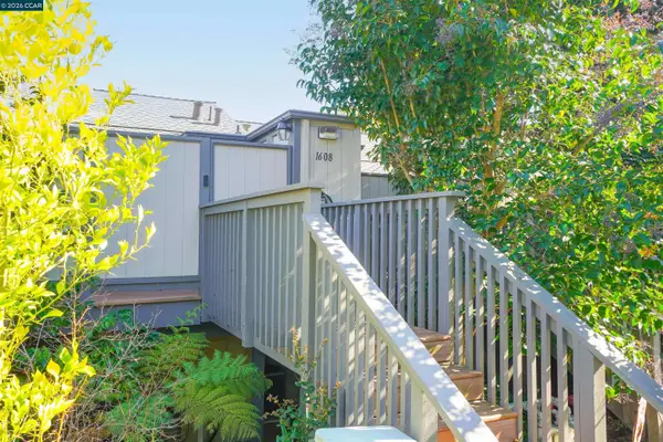 1608 Ashwood Drive, Martinez, CA 94553