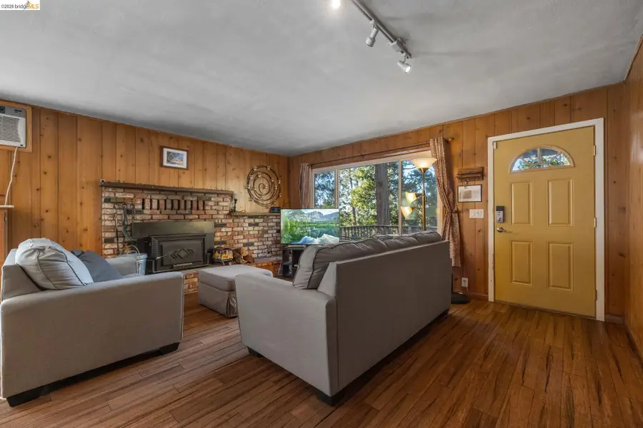 24363 Jeanita Ln, Mi Wuk Village, CA 95346 - #2