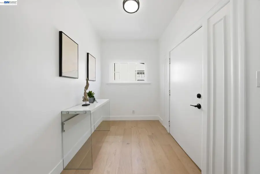 661 Brookwood Pl, Oakland, CA 94610 - #3