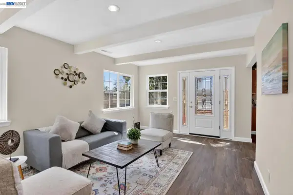 320 Monmouth Dr, Milpitas, CA 95035