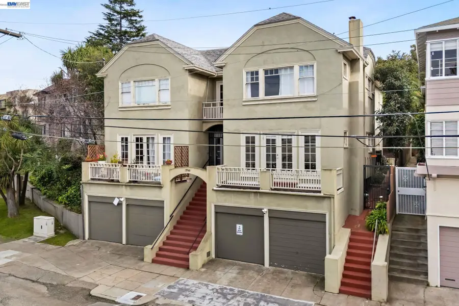 3746 Park Boulevard Way #B, Oakland, CA 94610 - #2