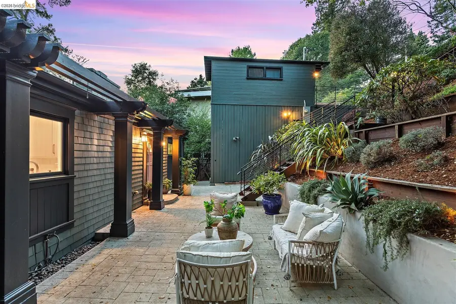 6272 Clive Avenue, Oakland, CA 94611 - #3