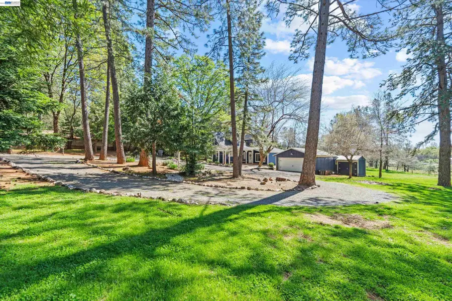 20140 Redwood Dr, Foresthill, CA 95631 - #2