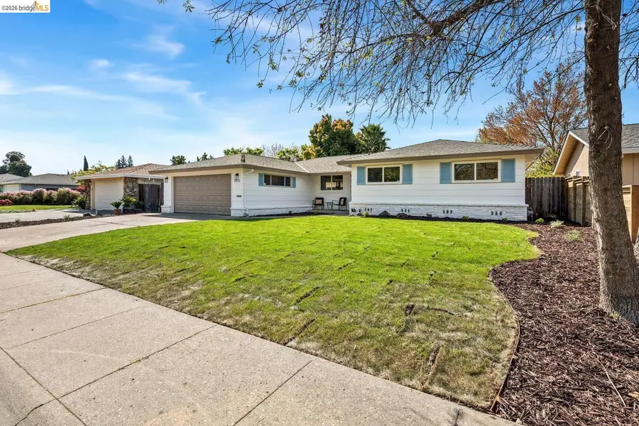 6978 Flintwood Way, Sacramento, CA 95831 - #2