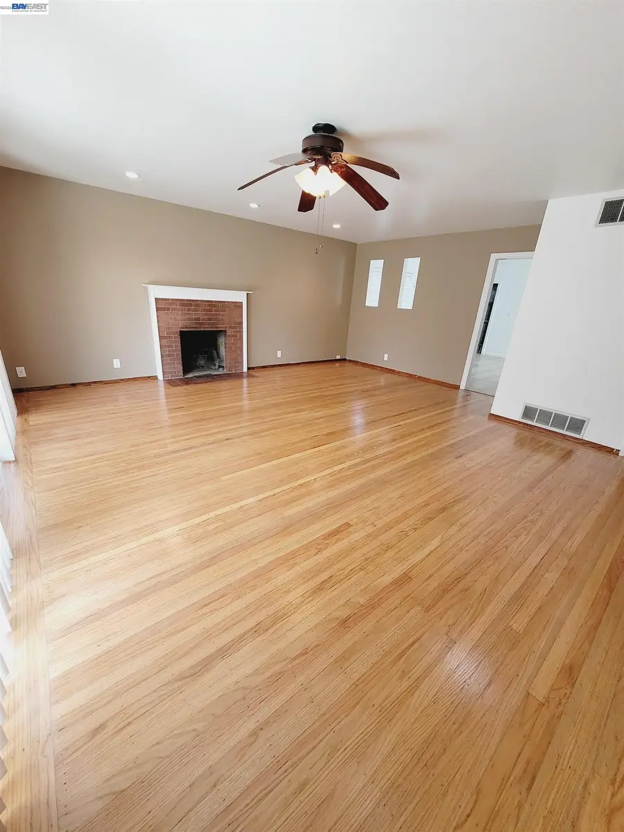 15781 Via Teresa, San Lorenzo, CA 94580 - #3