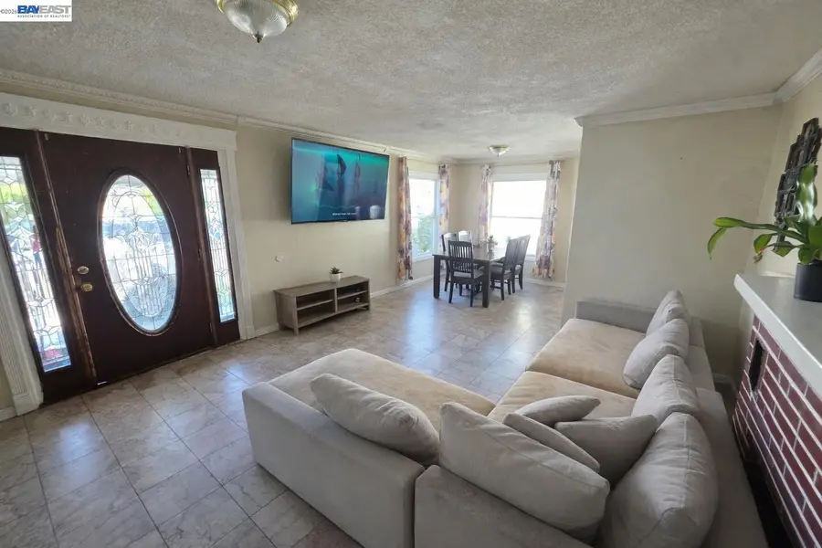 1710 Gaynor Ave, Richmond, CA 94801 - #2