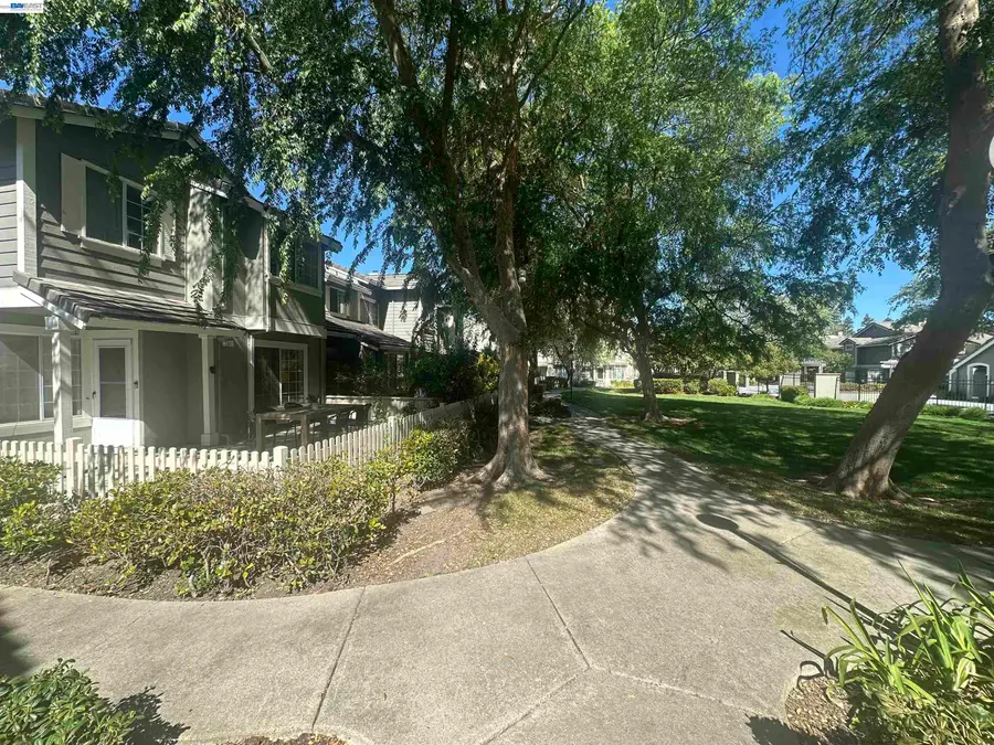 7511 Oxford Cir., Dublin, CA 94568 - #3