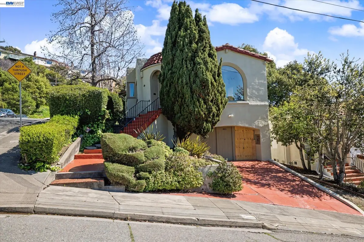 2972 El Monte Ave, Oakland, CA 94605 - #1