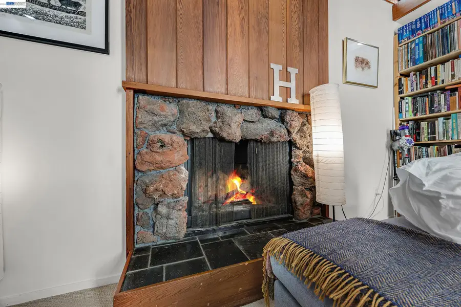 5982 Ascot Dr, Oakland, CA 94611 - #2