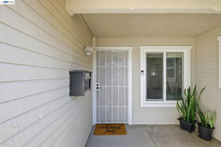 31262 San Andreas Dr, Union City, CA 94587 - #3