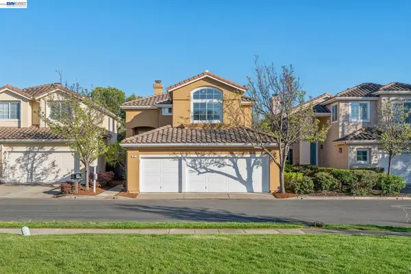 321 Ratto Rd, Alameda, CA 94502