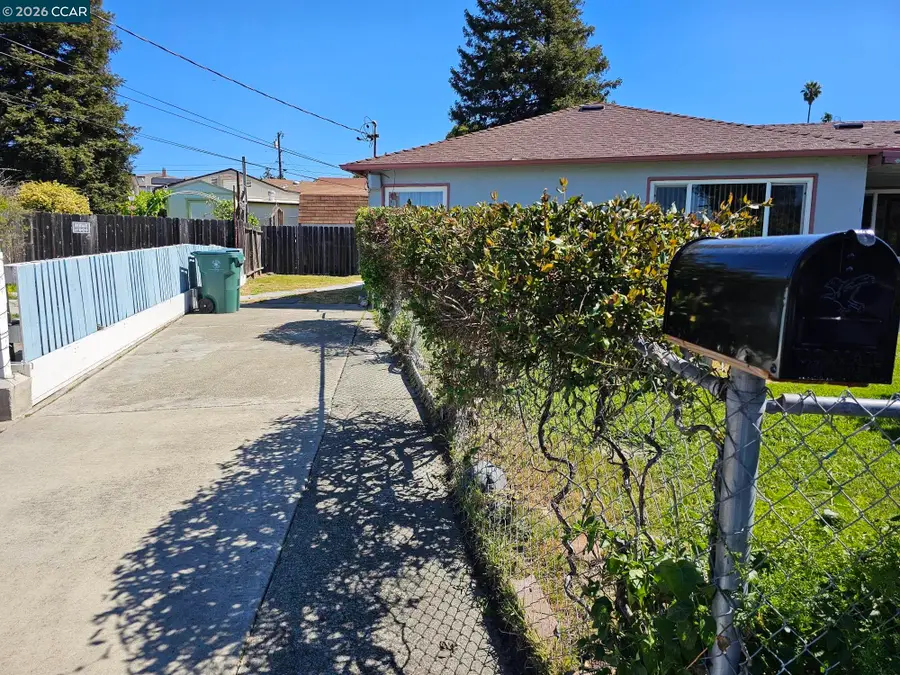 950 Kelvin Ct, El Sobrante, CA 94803 - #2