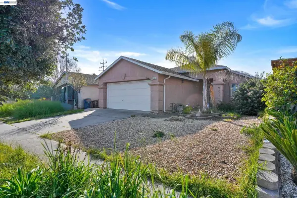 218 Christensen Ave, Salinas, CA 93906