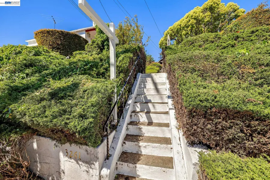 3261 Wyman Street, Oakland, CA 94619 - #2
