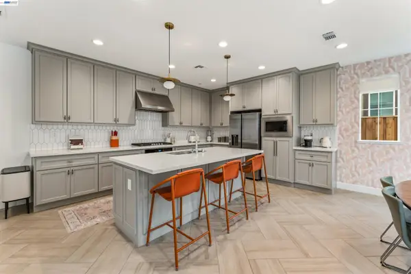 133 E Frost Dr, Mountain House, CA 95391