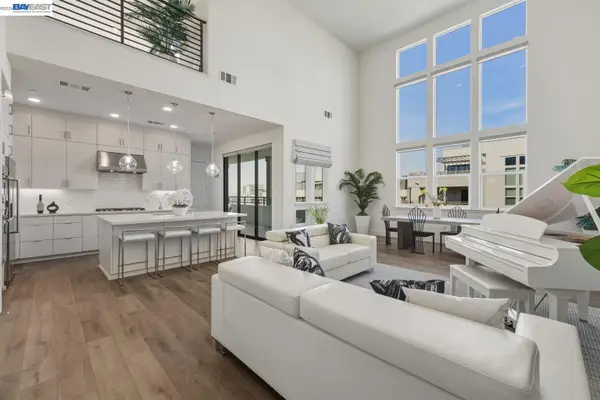 1748 Kilowatt Way #402, Fremont, CA 94539