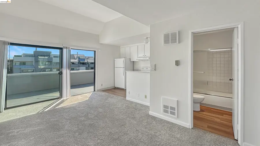 5 Embarcadero W #318, Oakland, CA 94607 - #2