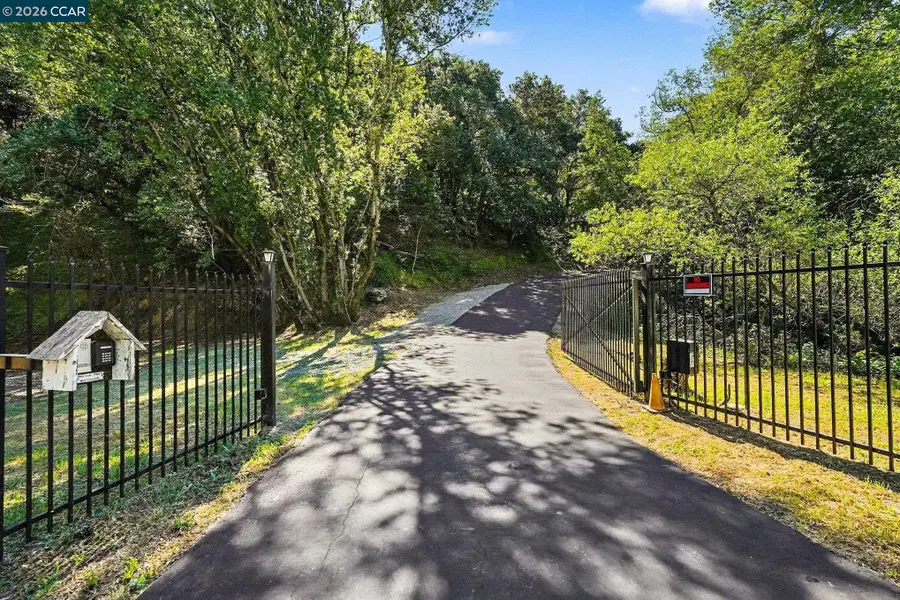 5745 Alhambra Valley Rd, Martinez, CA 94553 - #2