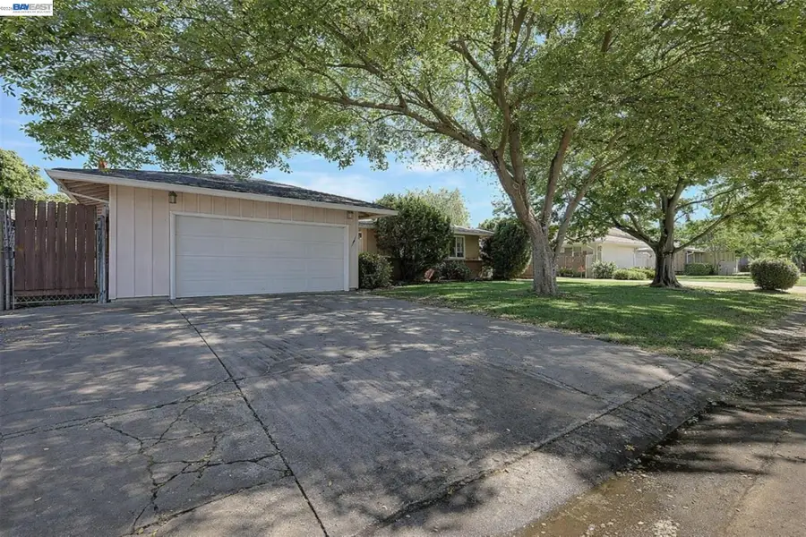 1816 Eastern Avenue, Sacramento, CA 95864 - #2