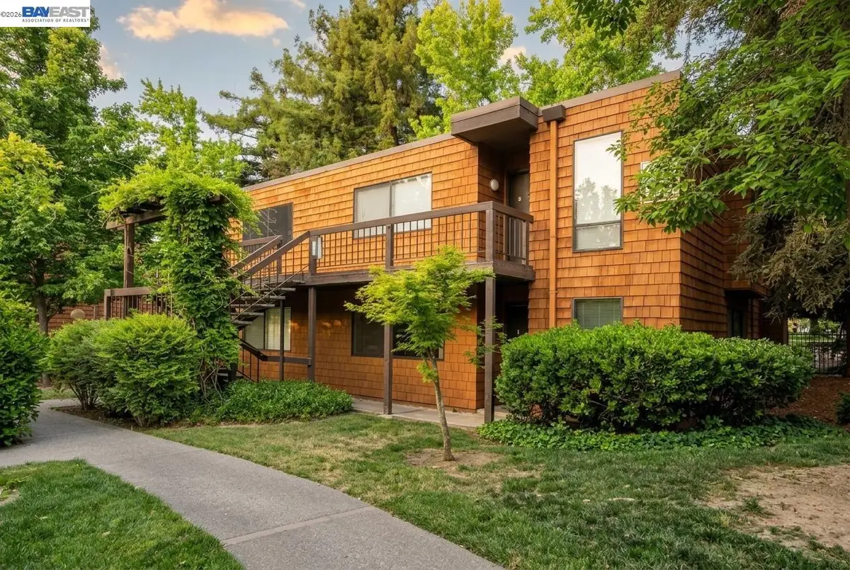 796 Woodside Ln #1, Sacramento, CA 95825 - #1