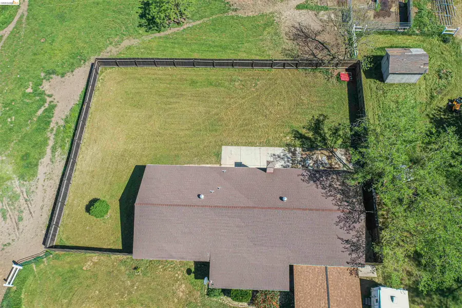 10458 Southworth Rd, Wallace, CA 95254 - #2