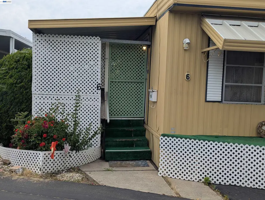 3913 Castro Valley Blvd. #6, Castro Valley, CA 94546 - #3