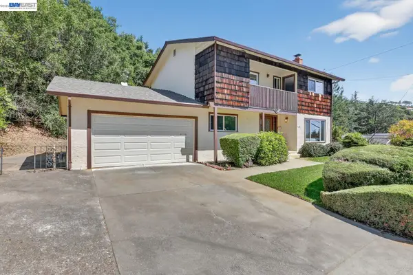 5615 Cold Water Dr, Castro Valley, CA 94552