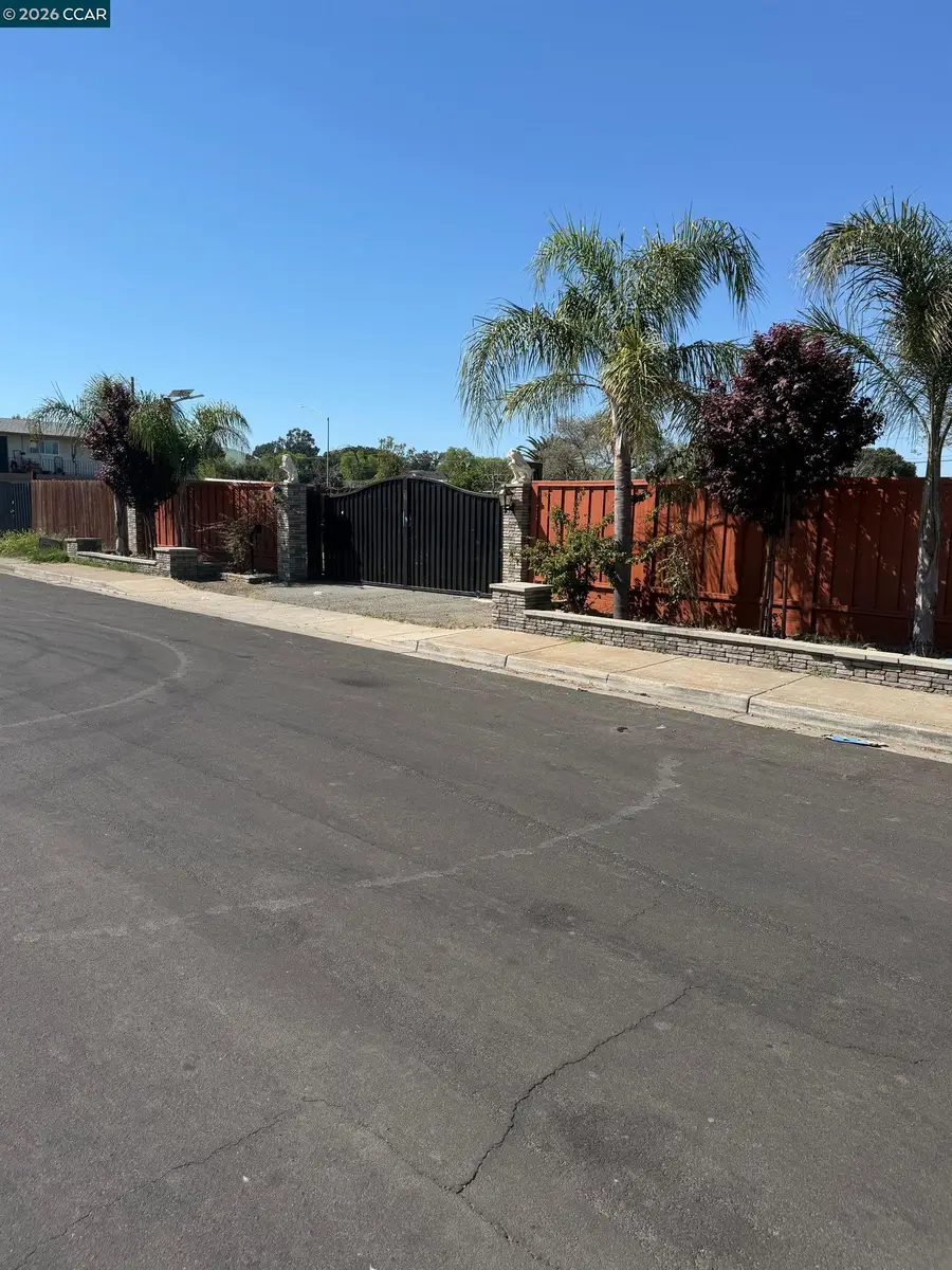 201 Solano Ave, Bay Point, CA 94565 - #2