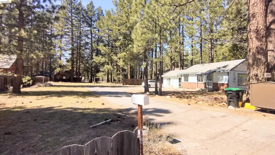 1098 4th St, South Lake Tahoe, CA 96150 - #2