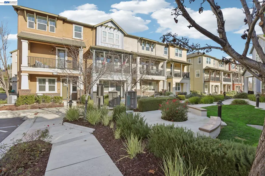 3933 Portola Cmn #1, Livermore, CA 94551 - #2