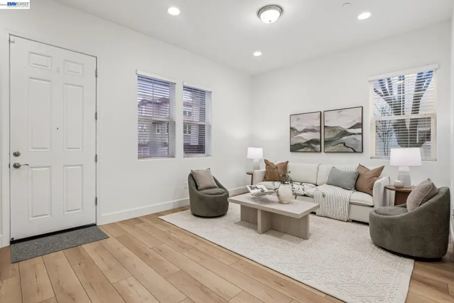 3933 Portola Cmn #1, Livermore, CA 94551 - #3