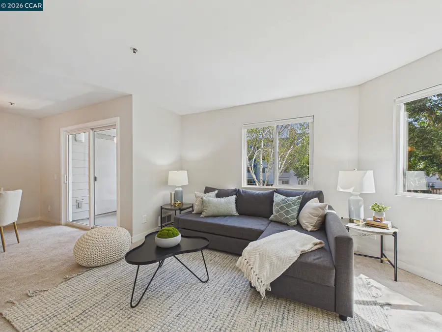 6400 Christie Ave #2202, Emeryville, CA 94608 - #2