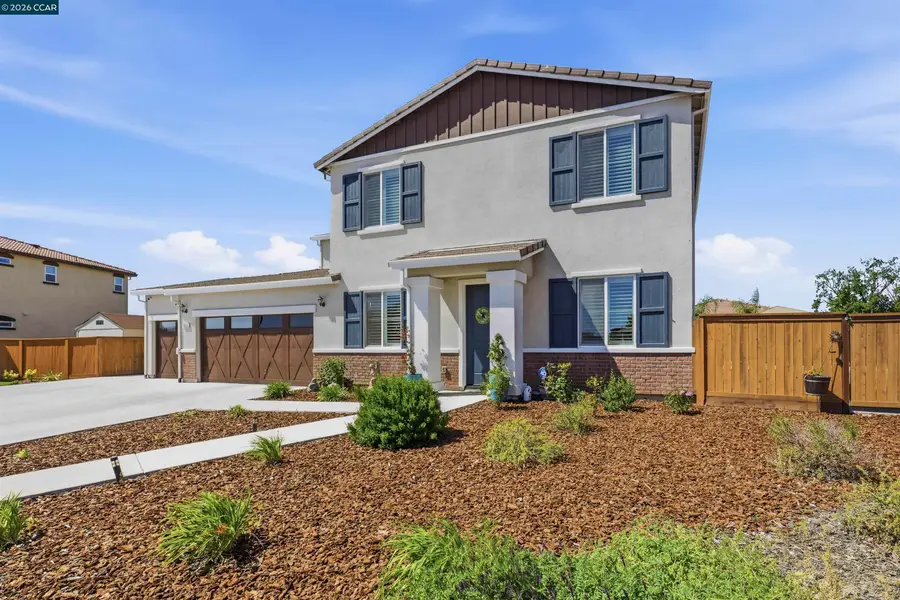 1655 Apricot Ct, Dixon, CA 95620 - #2