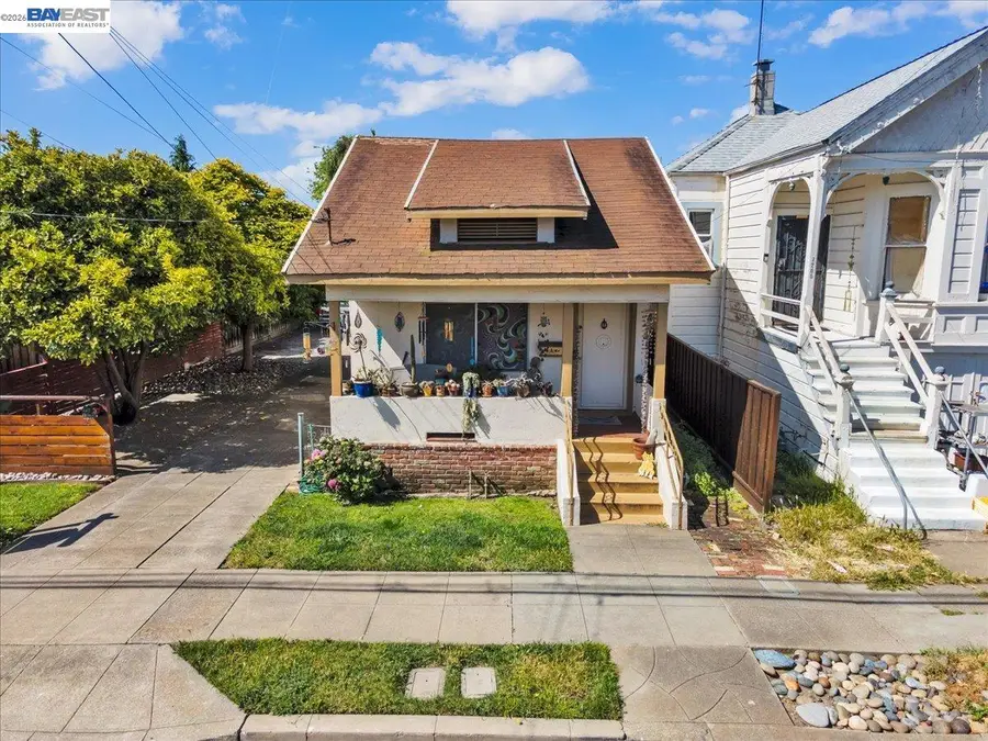 3208 Washington St, Alameda, CA 94501 - #2