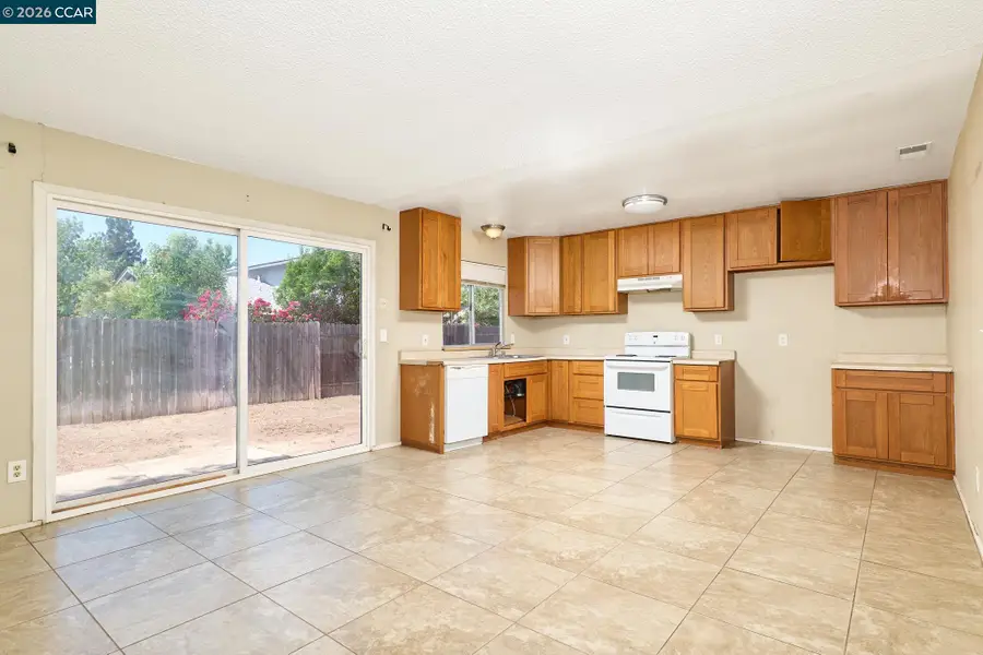 4517 Breckenridge Way, Sacramento, CA 95838 - #2