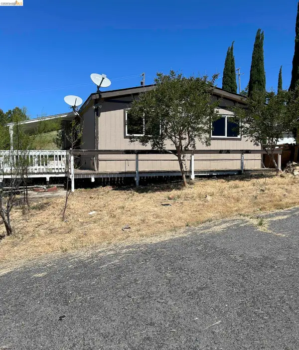 9930 Hernandez Dr, La Grange, CA 95329