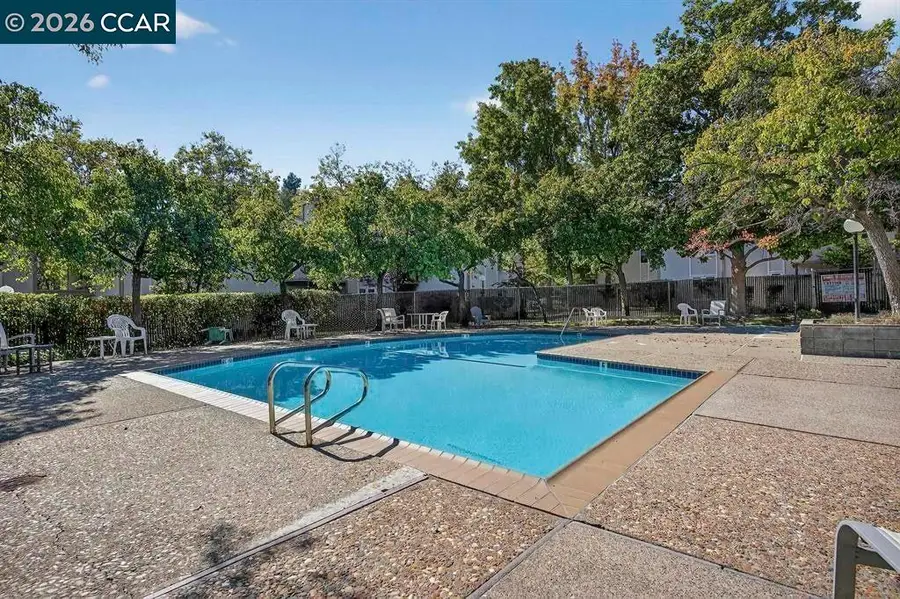 375 Camelback Rd #4, Pleasant Hill, CA 94523 - #3