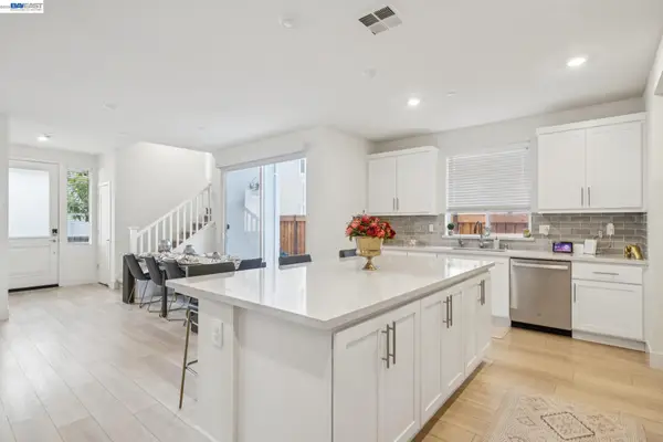 37231 Sand Bar Place, Newark, CA 94560