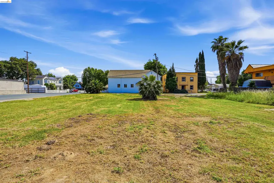 204 A Street, Isleton, CA 95641 - #3