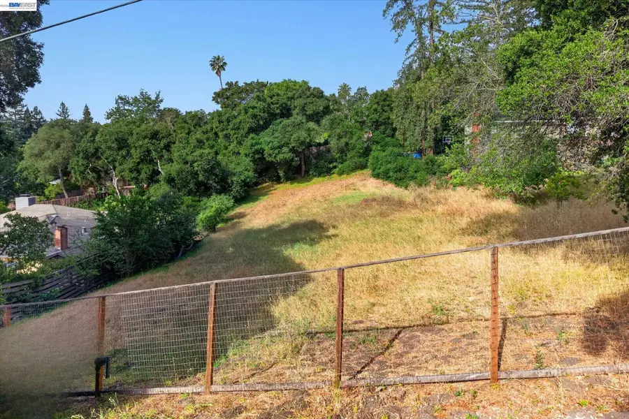 1087 Rahara Dr, A, Lafayette, CA 94549 - #2