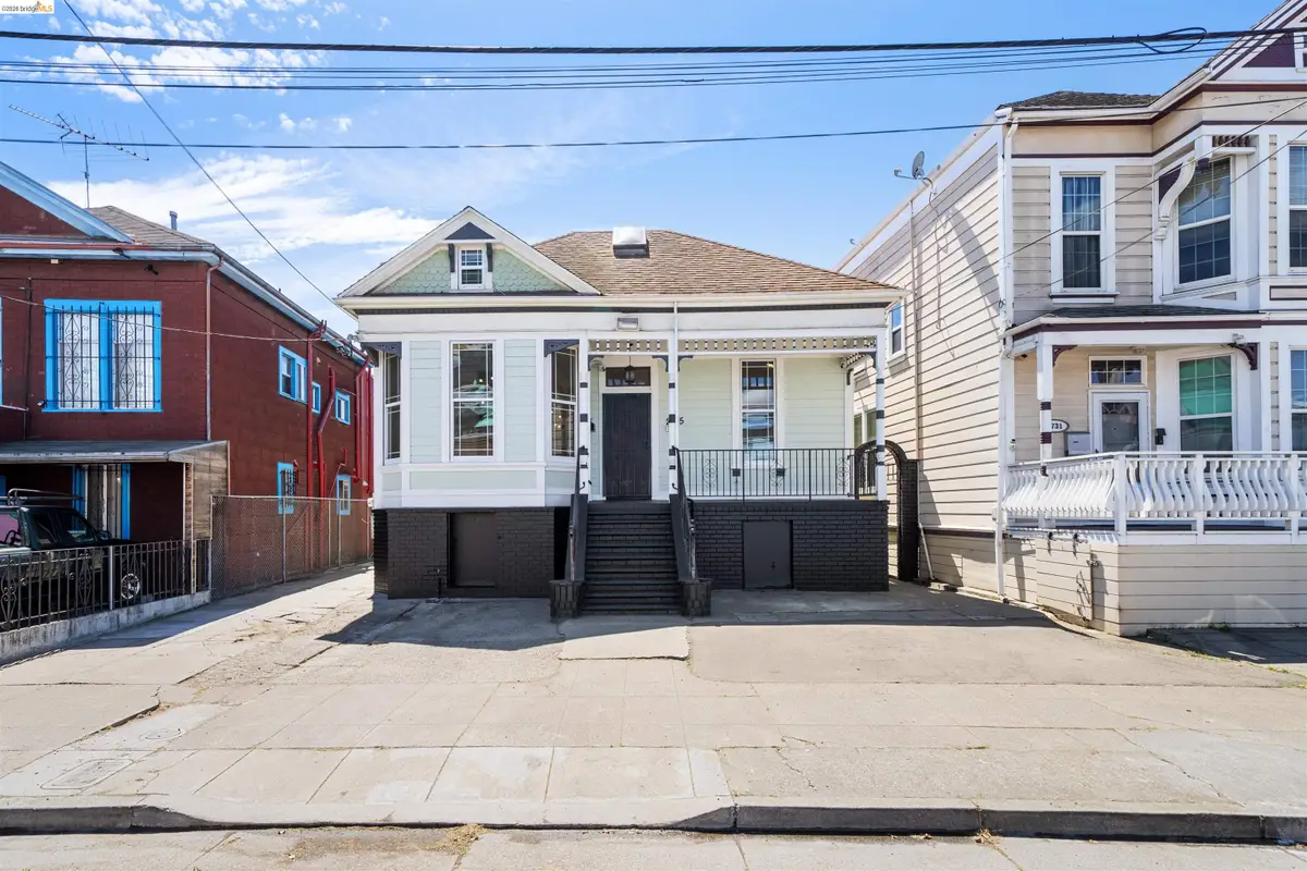 2735 E 11th St, Oakland, CA 94601 - #1