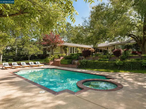 8 Sycamore Rd, Orinda, CA 94563