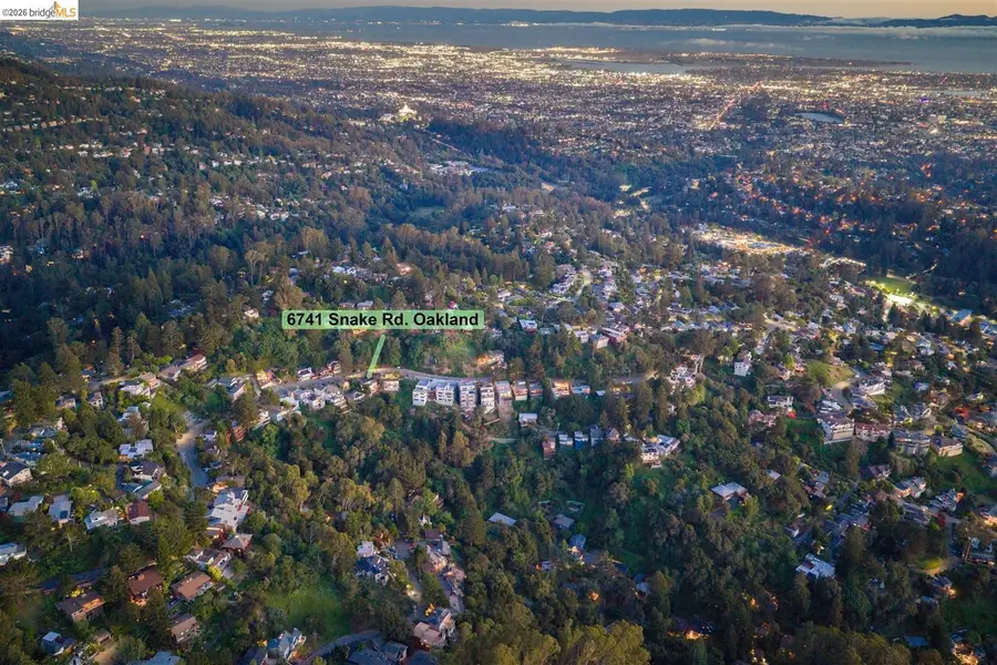 6741 Snake Rd, Oakland, CA 94611 - #3