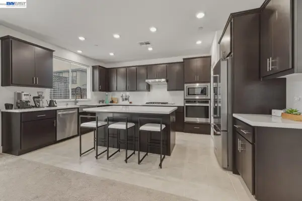 385 Ramos Ranch Rd, Oakley, CA 94561