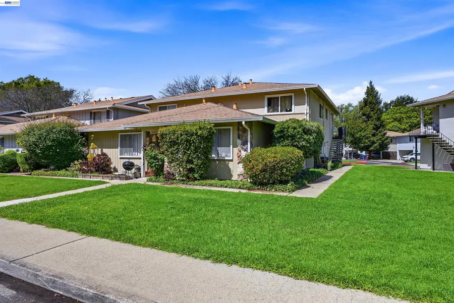 1494 Del Rio Cir #D, Concord, CA 94518 - #2