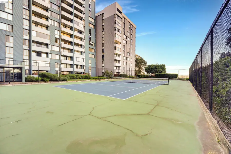 555 Pierce St #520, Albany, CA 94706 - #2