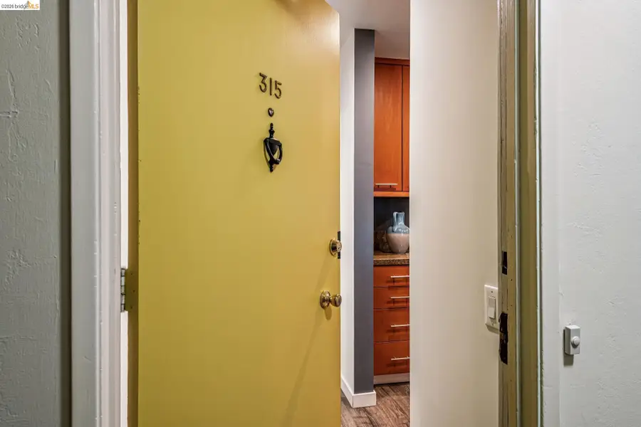 811 York St, Oakland, CA 94610 - #3