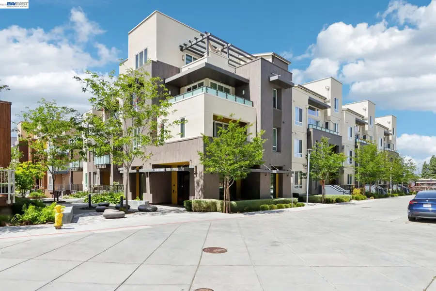2348 Kinetic Cmn #311, Fremont, CA 94539 - #2