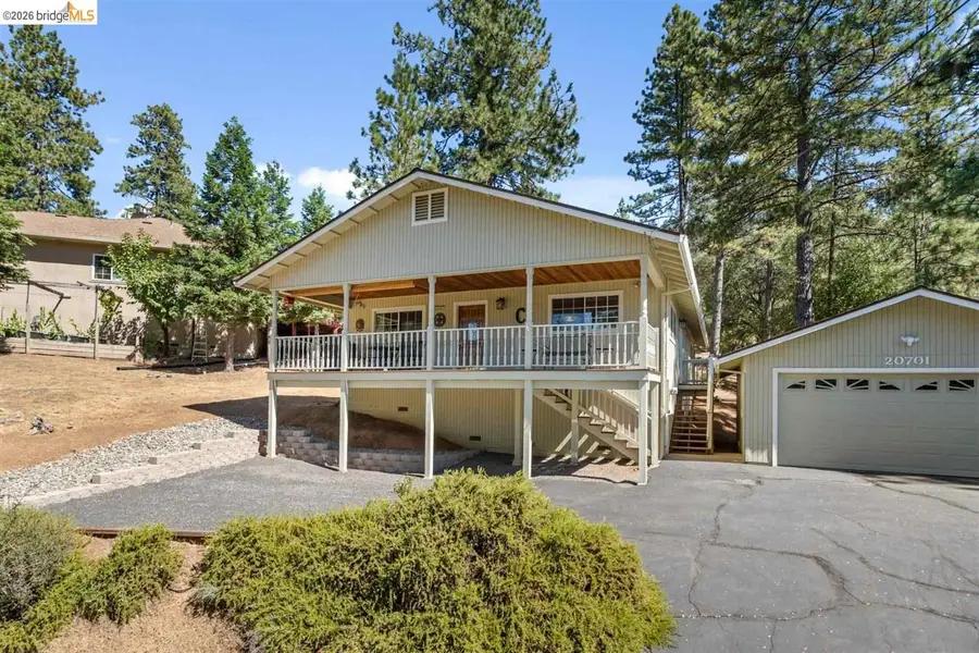 20701 Point View Dr., Groveland, CA 95321 - #2